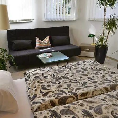 Nyaraló Schoenes Mit Garten In Am Bodensee