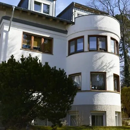 Schönes Mit Garten In Am Bodensee