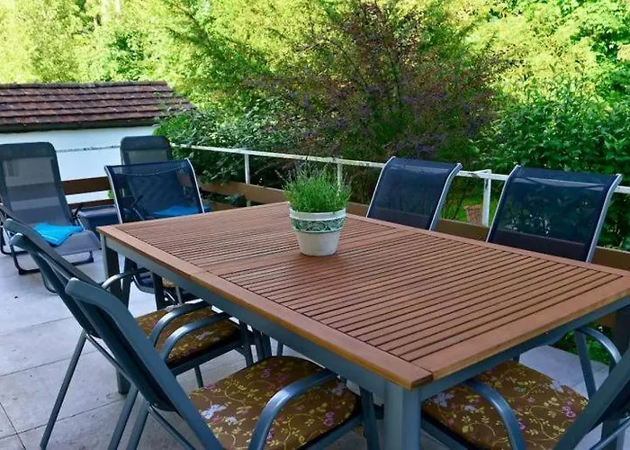 Schoenes Mit Garten In Am Bodensee Nyaraló Friedrichshafen